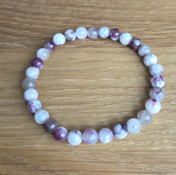 White Eudialyte Beads Bracelet, Stretch, Hand Crafted - Picture 2 of 8